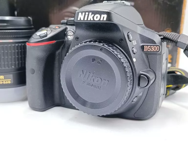 APARAT NIKON D5300 + OBIKETYW 18-55 STAN IDEALNY!!