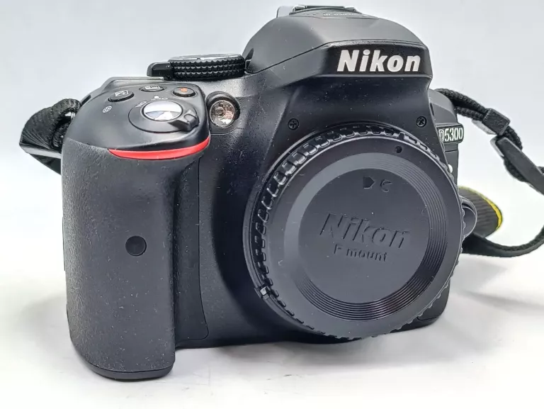 APARAT NIKON D5300 + OBIKETYW 18-55 STAN IDEALNY!!