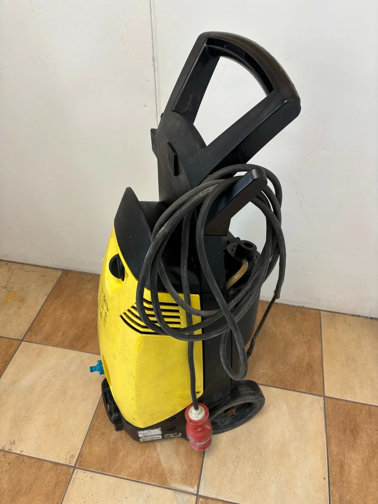 myjka-cisnieniowa-karcher-hd-895-s-rodzaj-pompy-128476-3