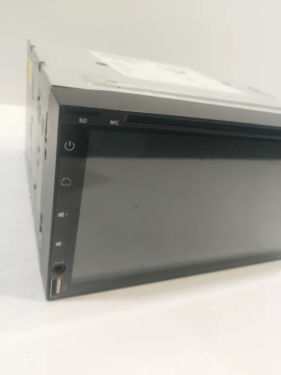 RADIO TRISTAN AURON BT2D7018DVD