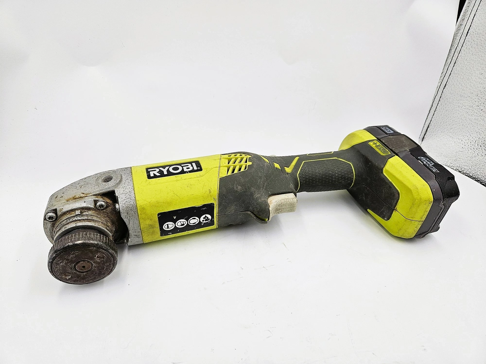 szlifierka-katowa-aku-ryobi-r18ag-aku-18v-13ah-stan-11323-2