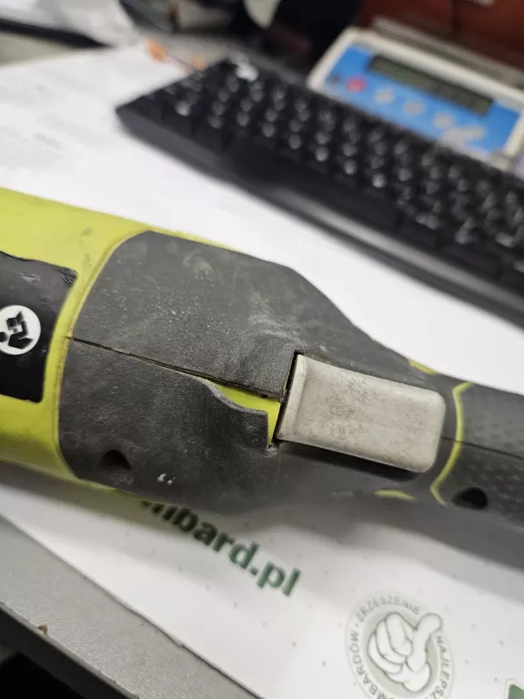 szlifierka-katowa-aku-ryobi-r18ag-aku-18v-13ah-maksymalna-moc-000