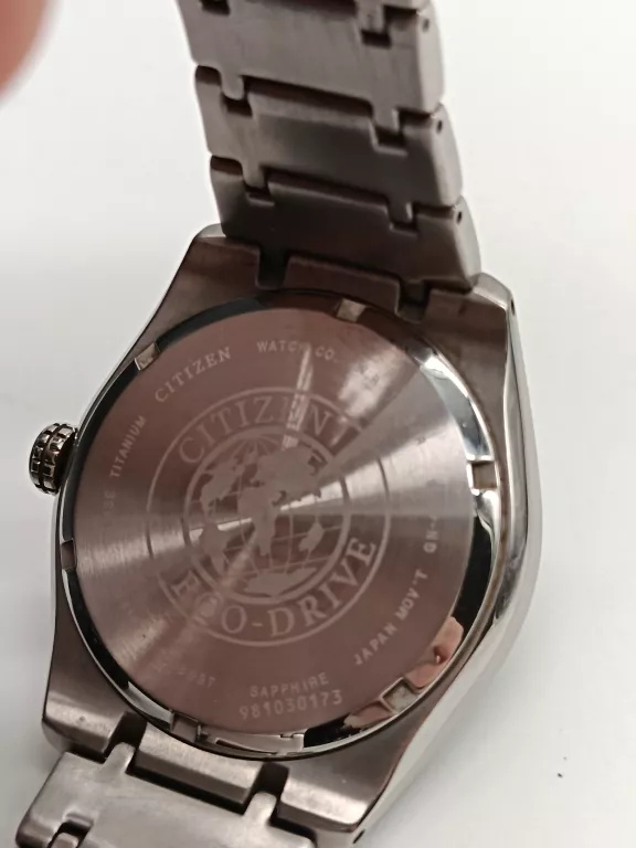 ZEGAREK CITIZEN ECO DRIVE SOLAR J810 S088097