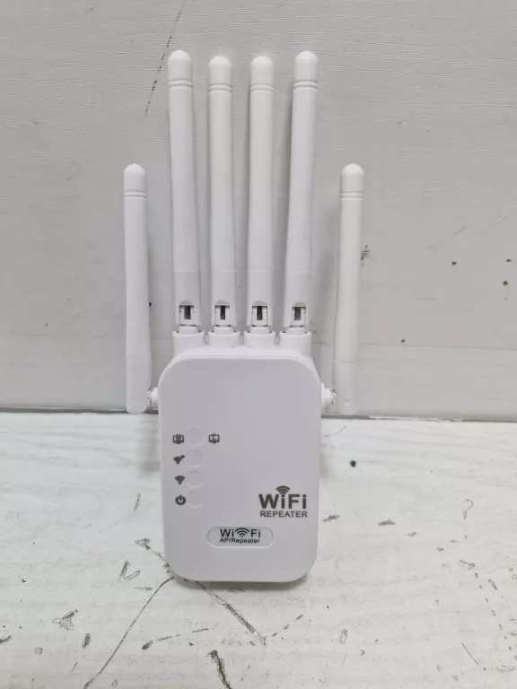 WZMACNIACZ SYGNAŁU WIFI REPEATER 0085
