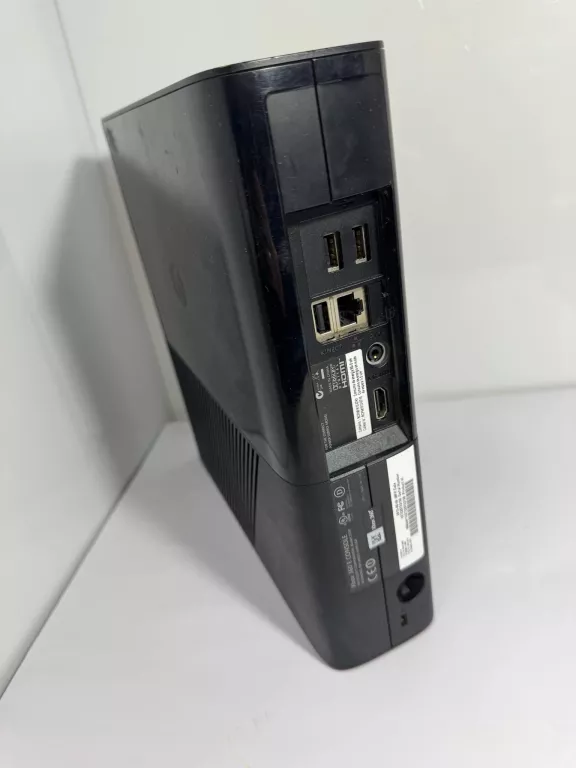 KONSOLA XBOX 360 500GB / OKAB / KINECT / 2 PADY / 2 GRY