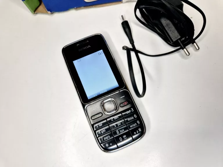 TELEFON NOKIA C2-01 + ŁADOWARKA, PUDEŁKO