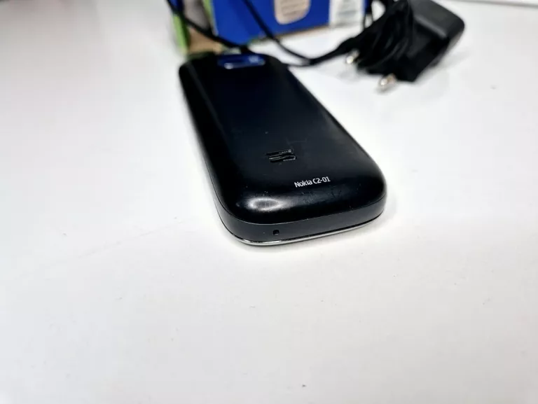 TELEFON NOKIA C2-01 + ŁADOWARKA, PUDEŁKO