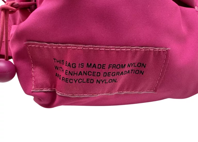 saszetka-nerka-torba-crossbody-nylonowa-pangaia-rozowa-jak-nowa-ean-gtin-5904818838600