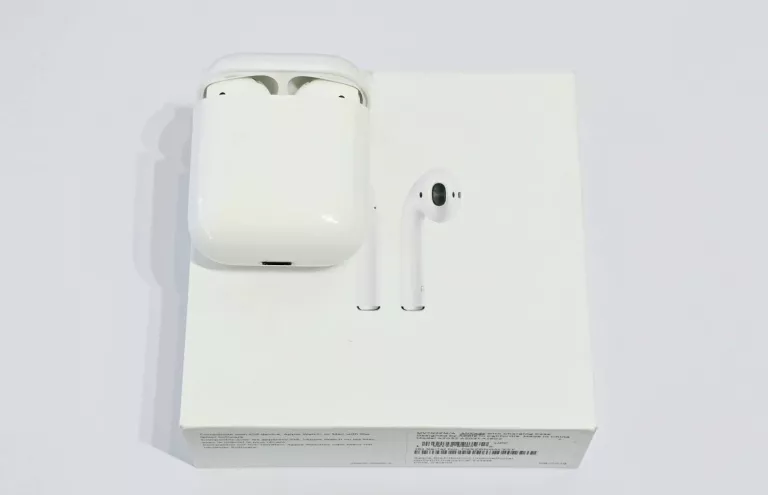 SŁUCHAWKI BLUETOOTH APPLE AIRPODS A1602