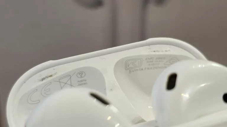 SŁUCHAWKI BLUETOOTH APPLE AIRPODS A1602