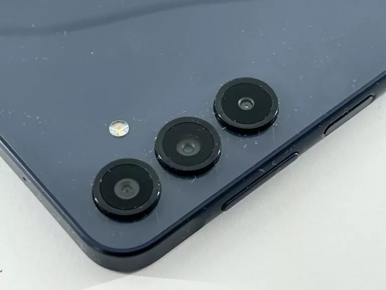 TELEFON SAMSUNG GALAXY A16 5G 128GB PLAY PUDEŁKO ( ZASTĘPCZE OD A15)