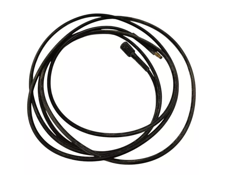 myjka-cisnieniowa-blackdecker-pw-2000-cisnienie-robocze-2400