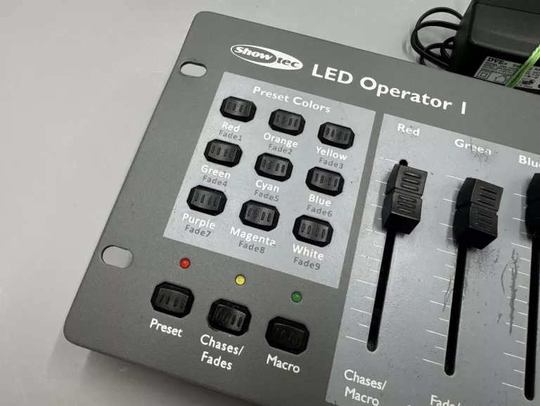 LAMPA DISCO DMX LED SPOTLIGHT/ KONTROLER SHOWTEC LED OPERAATOR I