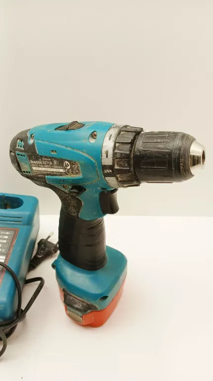WKRĘTARKA MAKITA 6271 D / ŁADOWARKA / BATERIA