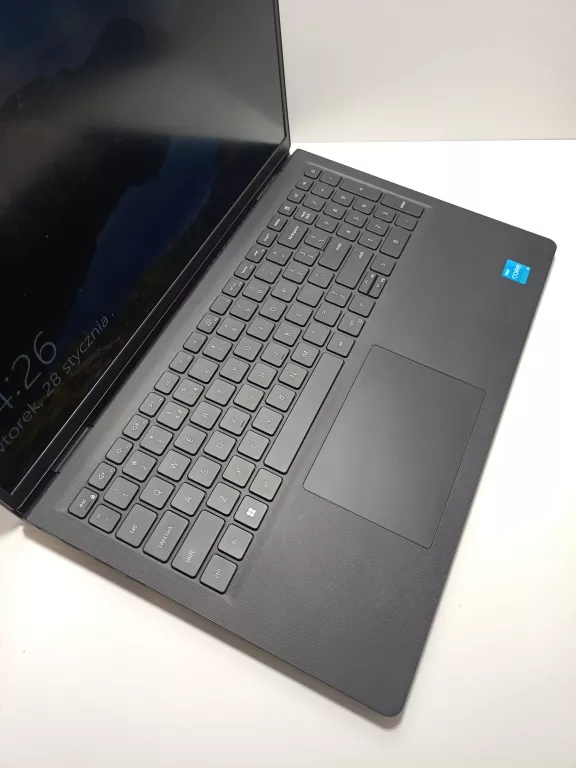 DELL VOSTRO 15 3510 I3 8GB/256 SSD