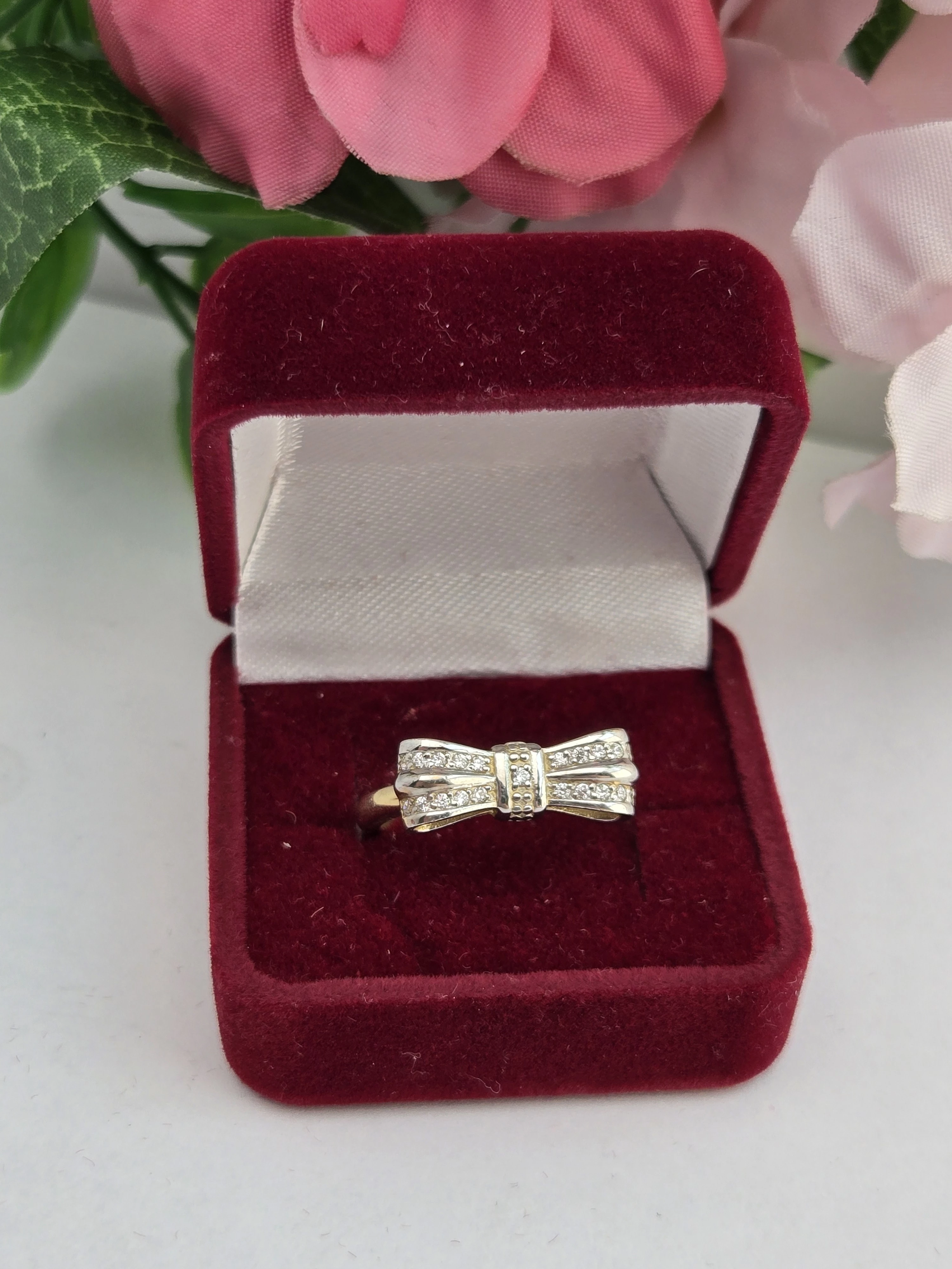 piekny-zloty-pierscionek-kokardka-kokarda-585-rozmiar-12-stan-11323-238058