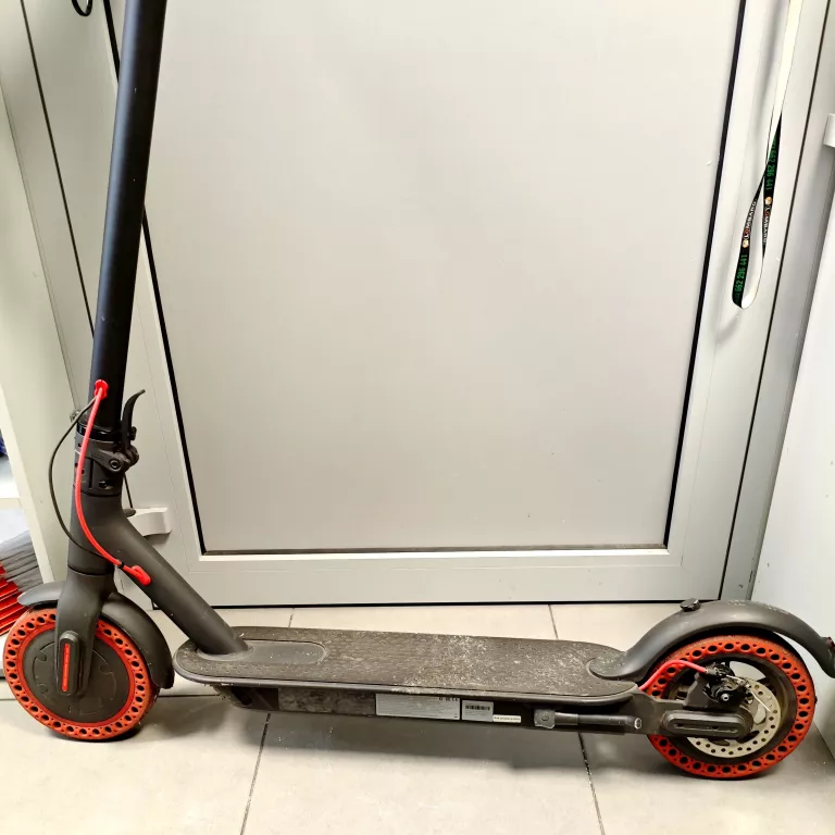 INNY POJAZD ELEKTRYCZNY XIAOMI M365 PRO DDHBC02NEB