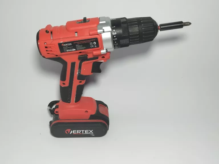 WKRETARKA VERTEX 21V + BITY