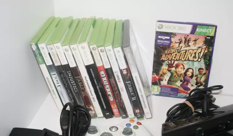 KONSOLA XBOX 360 4 250 13 GIER/ KINECT/ PAD ZESTAW
