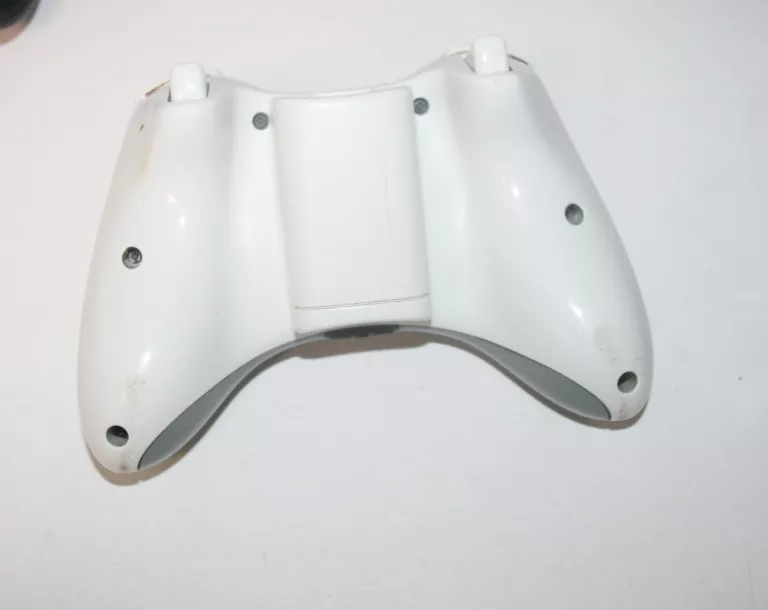 KONSOLA XBOX 360 4 250 13 GIER/ KINECT/ PAD ZESTAW
