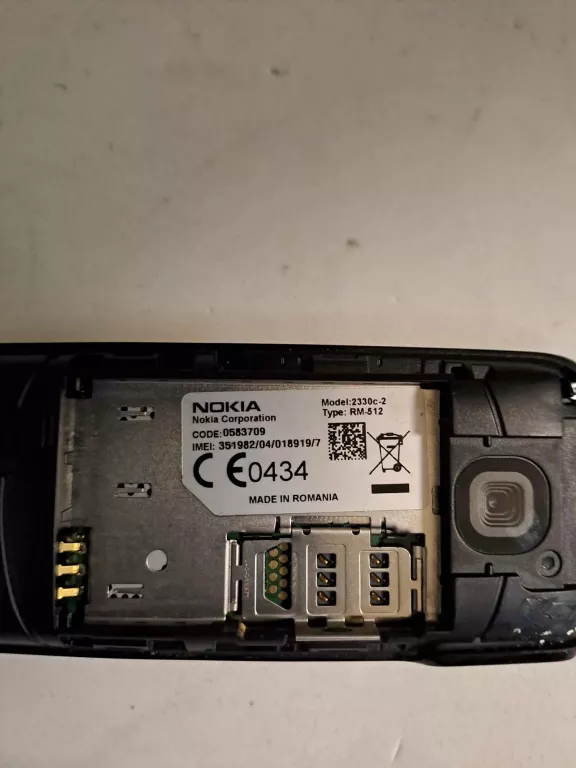TELEFON NOKIA 2330C-2/ ŁADOWARKA