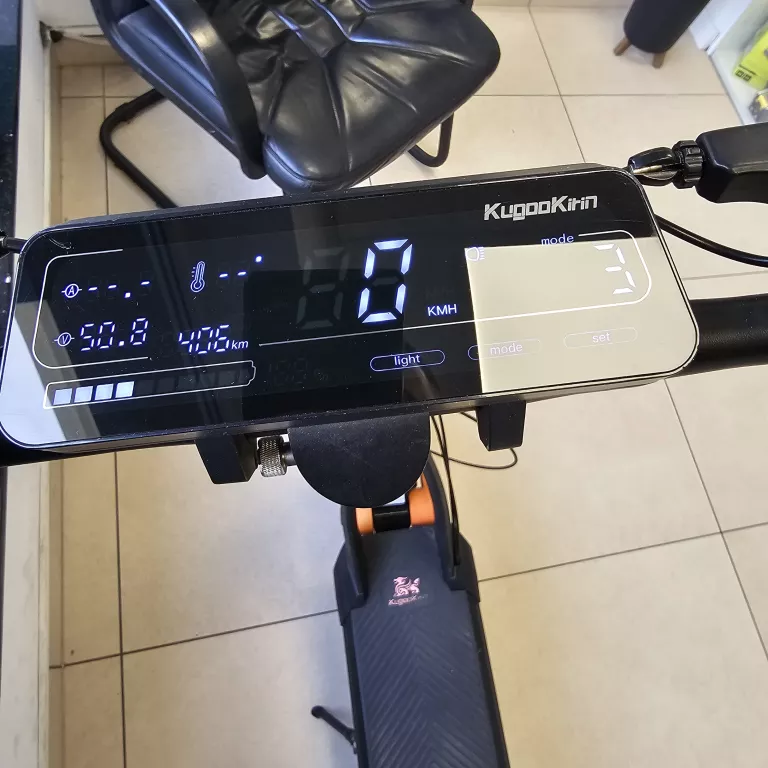 SKUTER ELEKTRYCZNY KUKIRIN (KUGOO KIRIN) G3