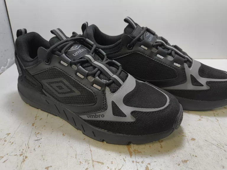 BUTY UMBRO WOLTON R. 42