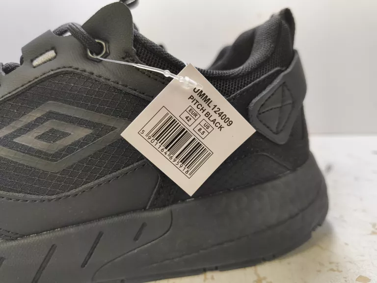 BUTY UMBRO WOLTON R. 42