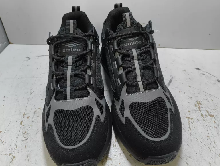 BUTY UMBRO WOLTON R. 42