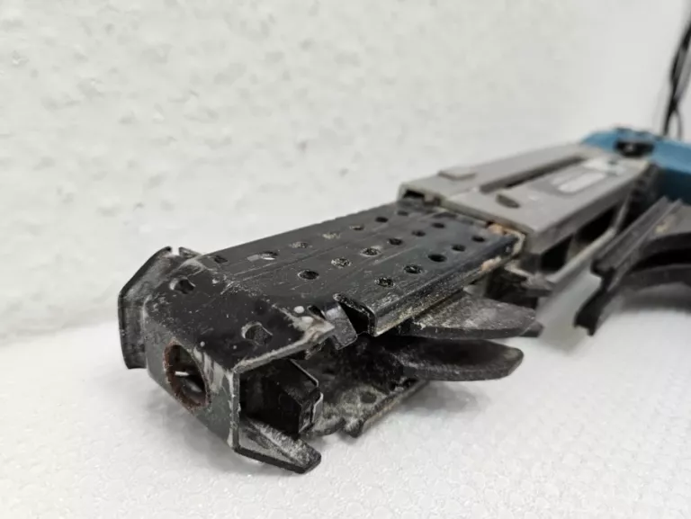 WKRĘTARKA TAŚMOWA DO PŁYT GK MAKITA 6844