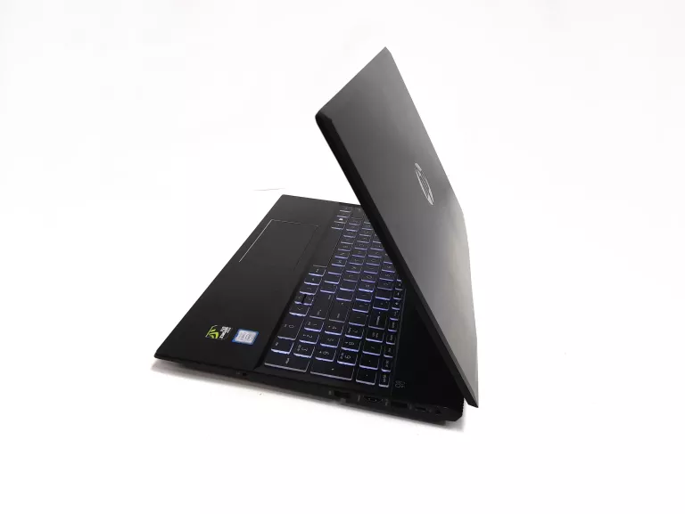 LAPTOP HP PAVILION GAMING 15-CX0073NW