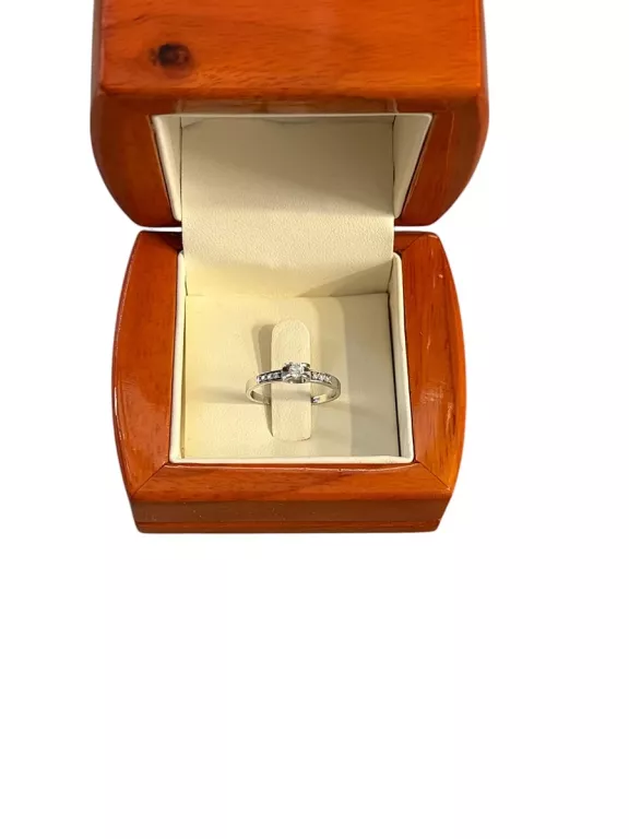 zloty-pierscionek-biale-zloto-pulawska-30a-piaseczno