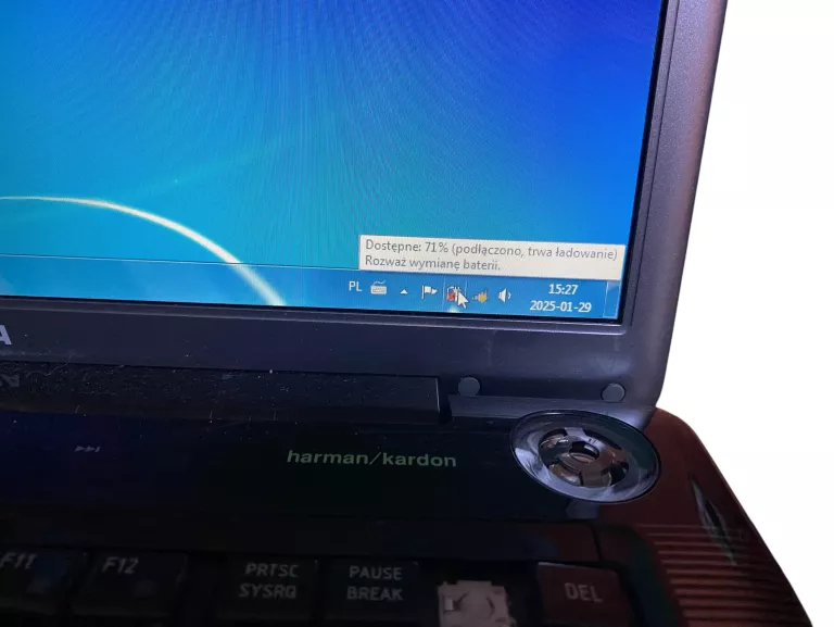 TOSHIBA SATELLITE A300 - 149 2GB / CORE DUO T5550 / 250GB HDD