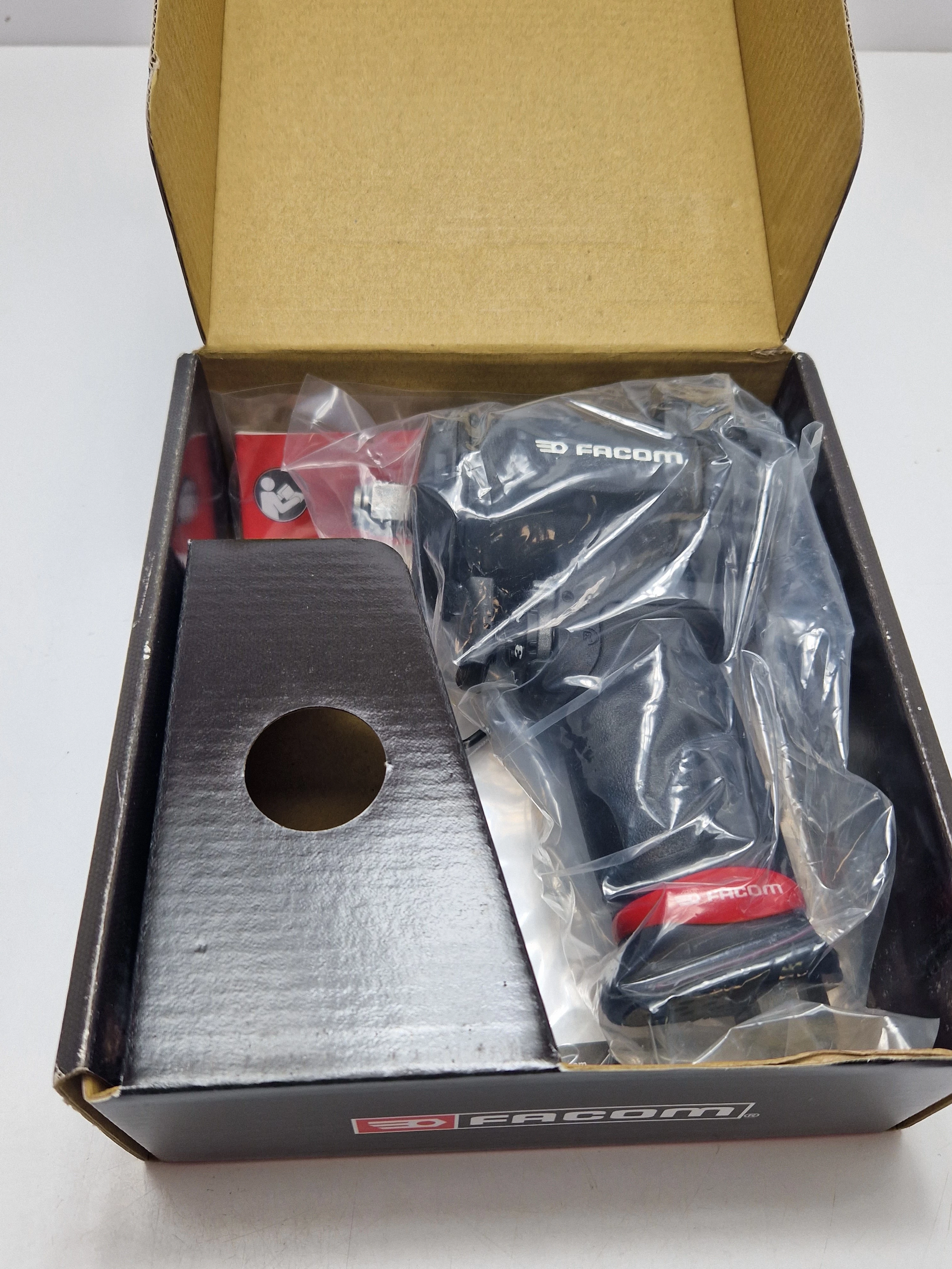 klucz-pneumatyczny-udarowy-do-kol-12-facom-ns1600f-ean-gtin-3662424046414