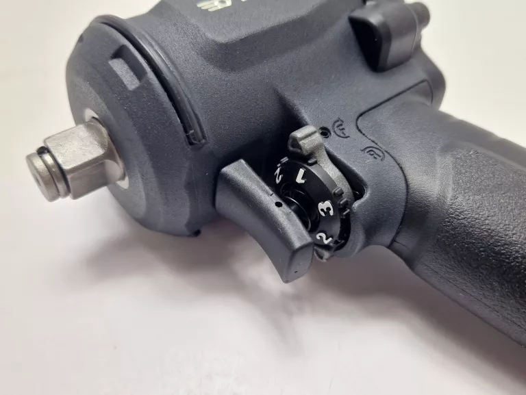 klucz-pneumatyczny-udarowy-do-kol-12-facom-ns1600f-maksymalny-moment-obrotowy-861