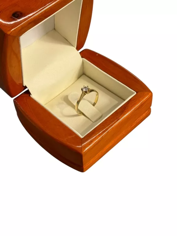 zloty-pierscionek-diamencik-material-15835-2