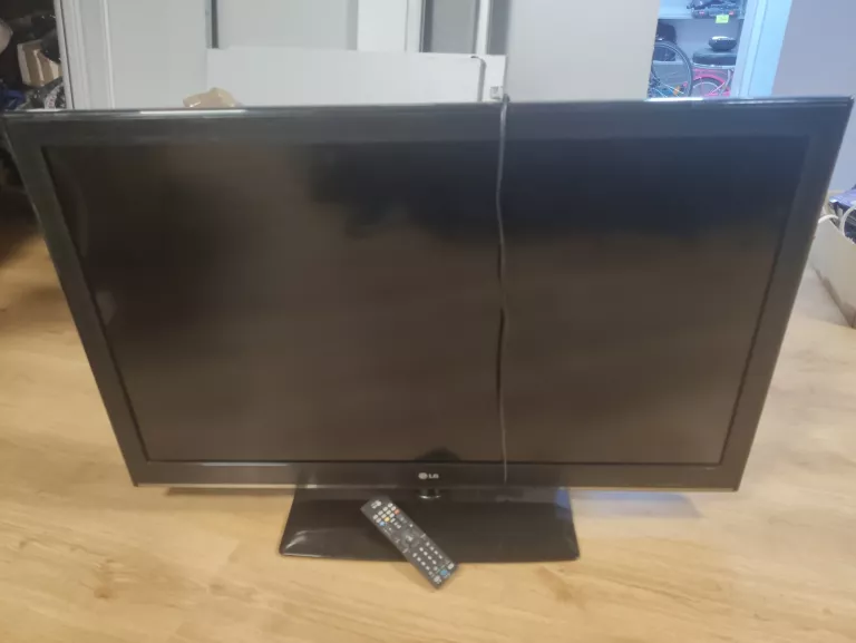TELEWIZOR LG 42 CALE