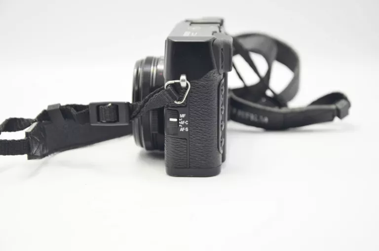 FUJIFILM X100S