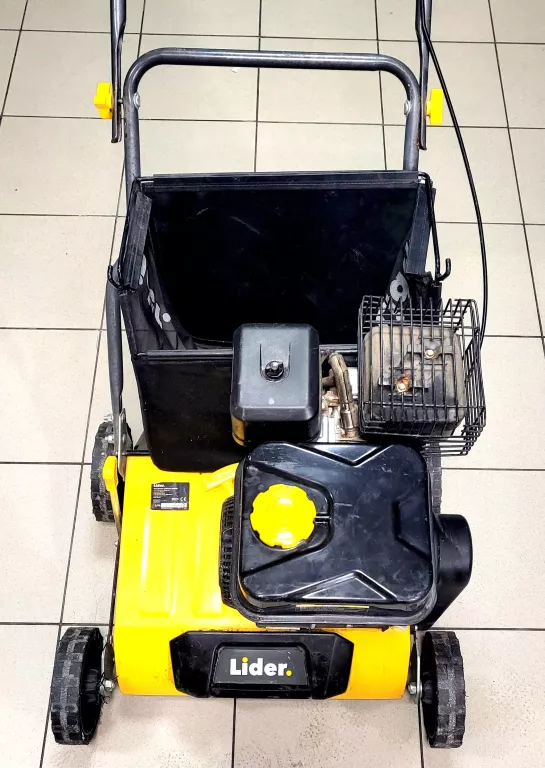 LIDER DKW40 WERTYKULATOR SPALINOWY DO TRAWY AERATOR KOSIARKA