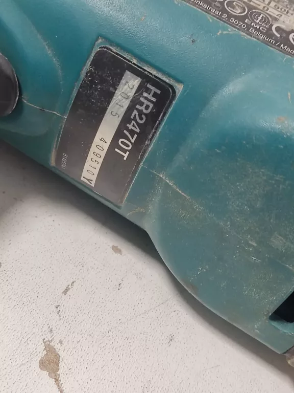 MAKITA  HR2470T MŁOTOWIERTARKA 0-4500MIN 780W