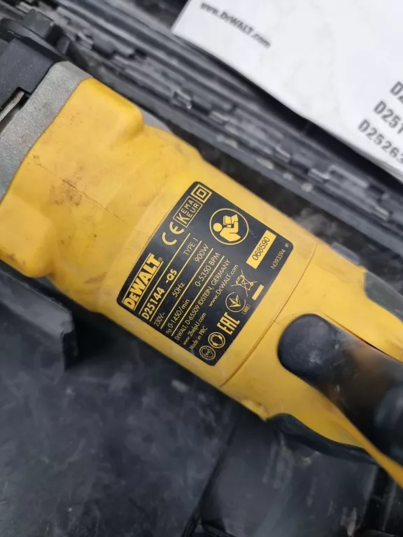 MŁOTOWIERTARKA DEWALT D25144KP SDS PLUS 900 W