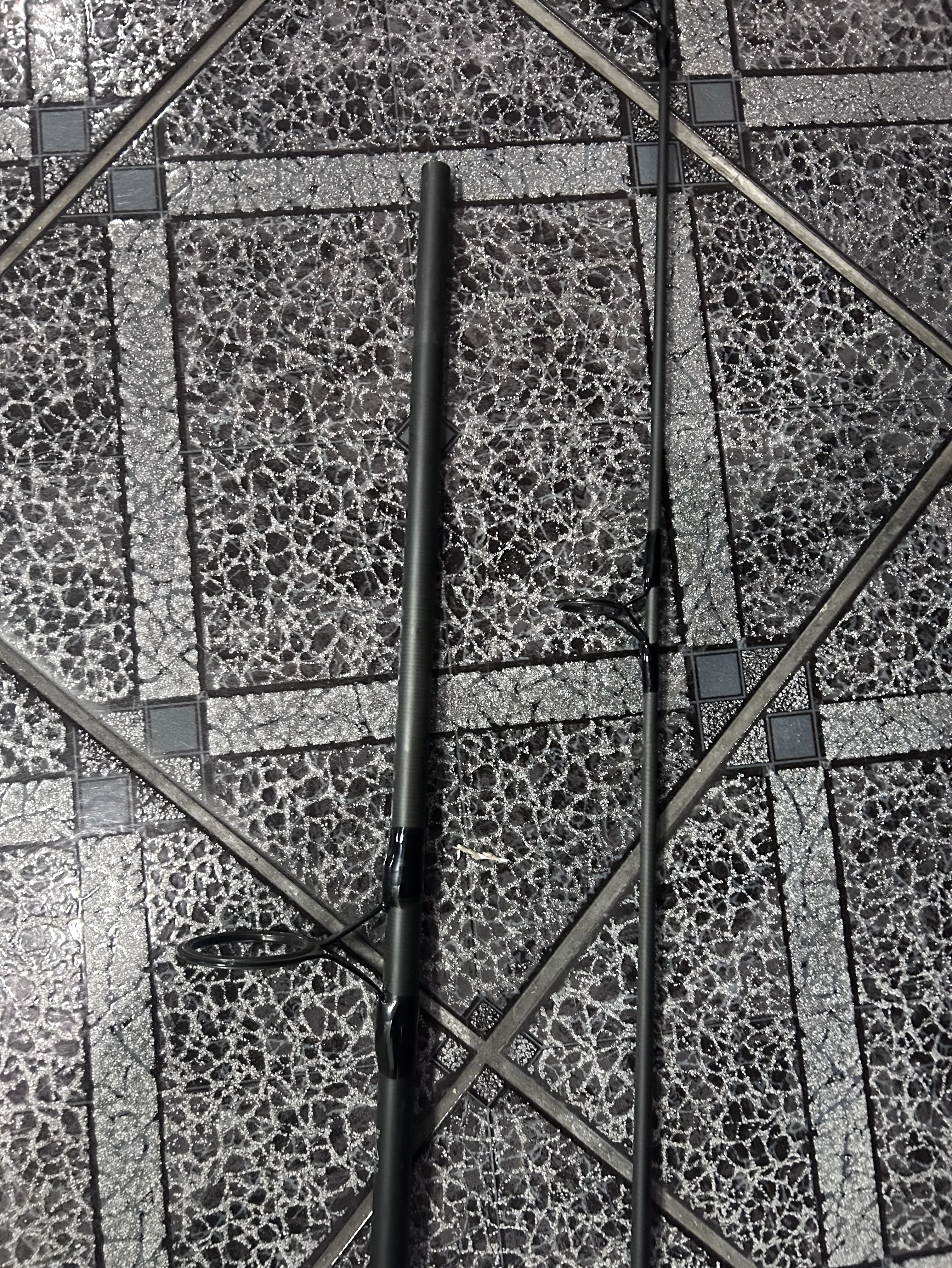 wedka-karpiowa-wychwood-riot-12ft-325lb-cork-kod-producenta-wyc-a0253