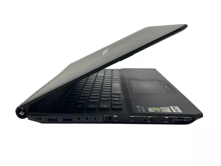 LAPTOP HYPERBOOK G5 CLEVO N150SD I7-4720HQ 8/1240GB SSD GEFORCE GTX 960M