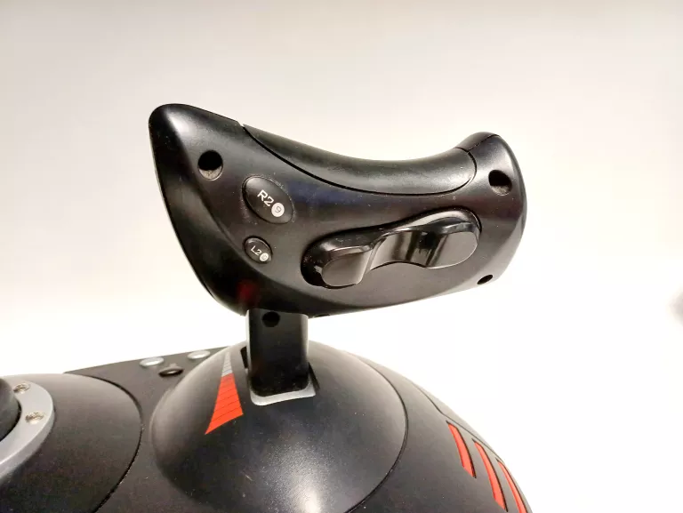 JOYSTICK THRUSTMASTER T-FLIGHT HOTAS X