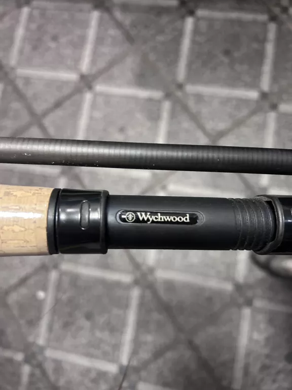 WĘDKA KARPIOWA WYCHWOOD RIOT 12FT 3.25LB CORK