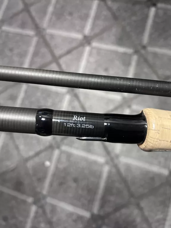 WĘDKA KARPIOWA WYCHWOOD RIOT 12FT 3.25LB CORK
