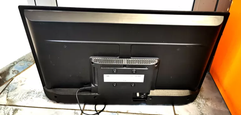 TELEWIZOR JVC LT-32VH4300 32" LED