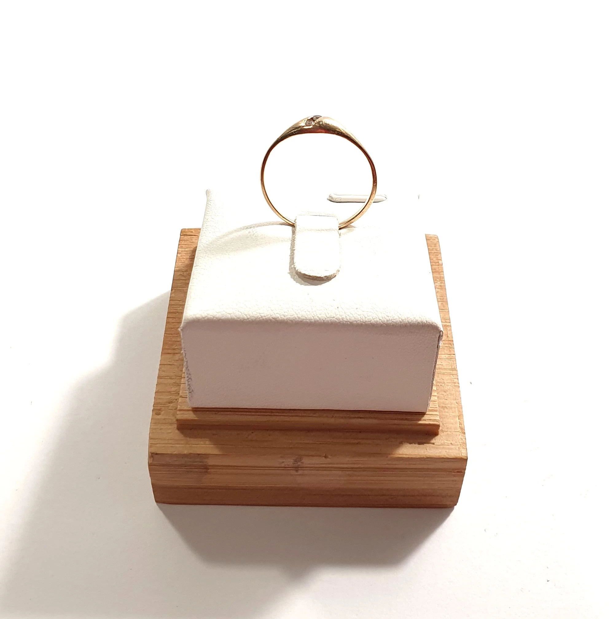 sliczny-zloty-pierscionek-58513720-marka-226434-1149069