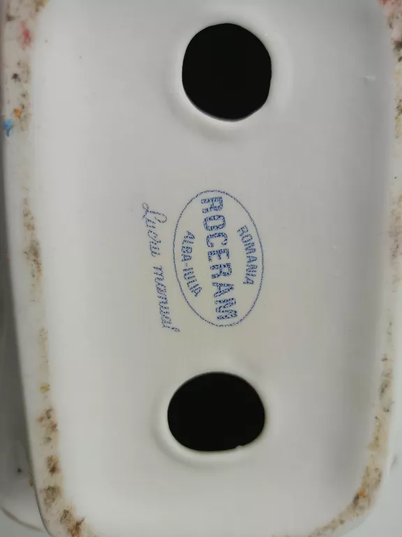 OZDOBA PORCELANOWA KWIATY W KOSZYKU ROMANIA ROCERAM ALBA-IULOA