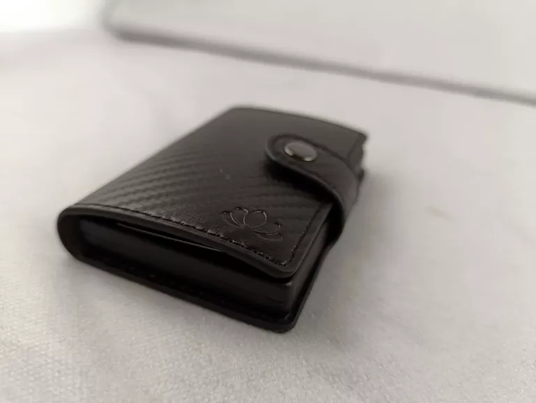 SKÓRZANY WIZYTOWNIK PORTFEL MĘSKI ETUI NA KARTY ANTYKRADZIEŻOWY CZARNY